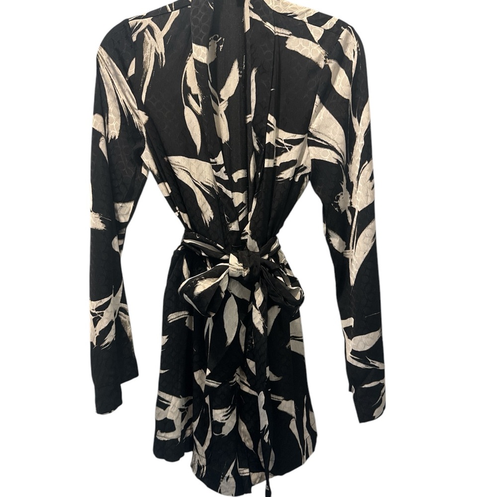 Luxxel Cream and Black Abstract Skort
